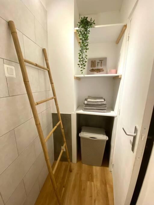 דירות סורג Chez Camille Et David מראה חיצוני תמונה