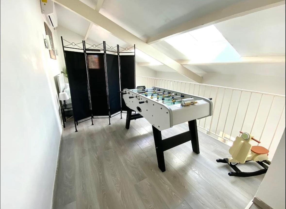 דירות סורג Chez Camille Et David מראה חיצוני תמונה